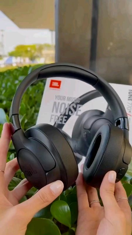 jbl tune 770 headphones#headphones#jbl#shopeefinds#fyp#sgshopping#shopeehaul#shopee#shopeesg#topcreator#randombytes