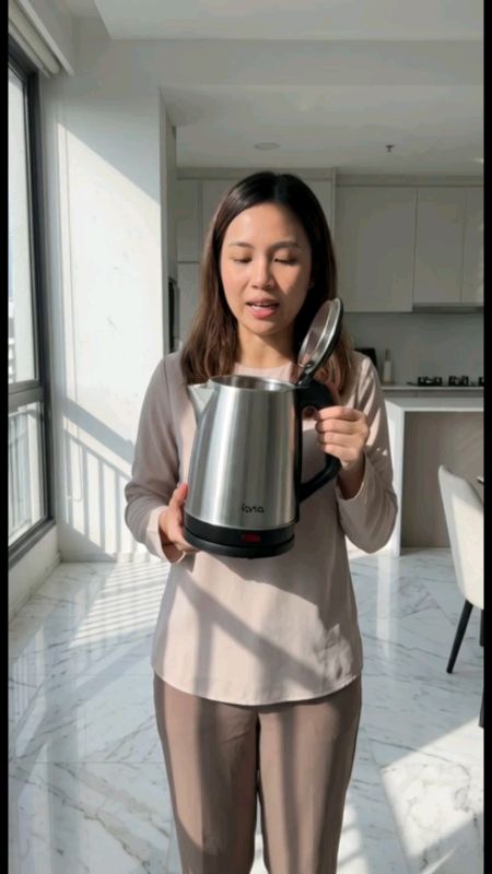IONA Rapid Boil Kettle #ElectricKettle #WaterBoiler #StainlessSteelKettle #FastBoil #KitchenAppliance #TeaKettle #HotWaterKettle #HomeEssentials #ION